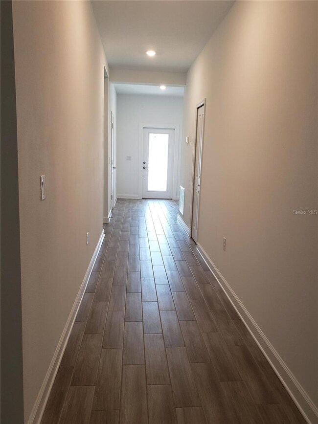 5640 Quiet Palm Loop, Saint Cloud, FL 34771 - photo 2