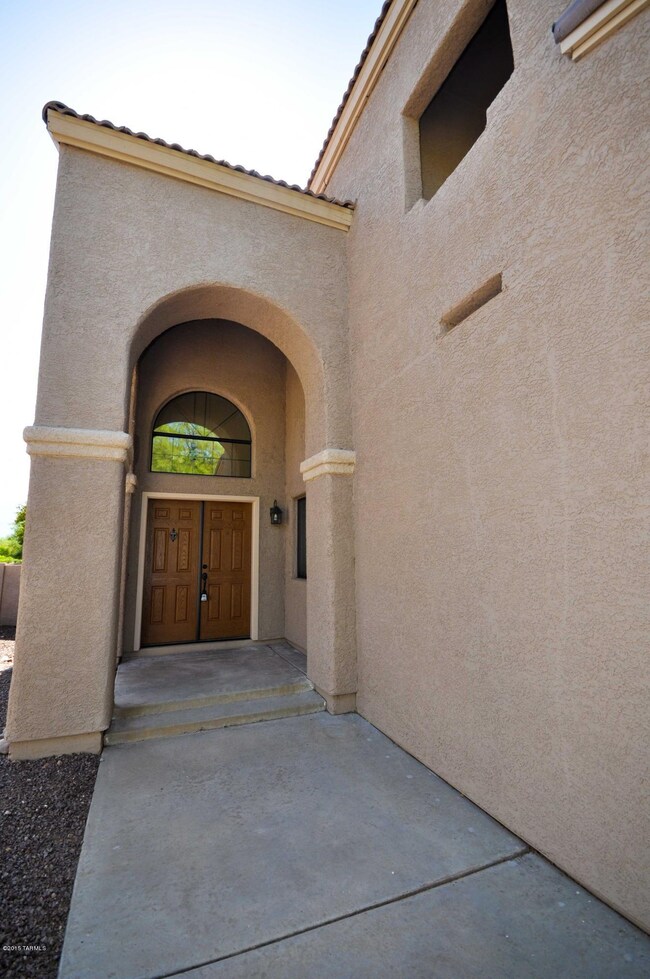 Exterior (3 of 10)