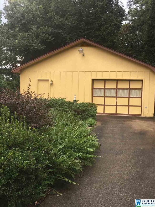 2431 Ormond Dr, Center Point, AL 35215 - photo 6