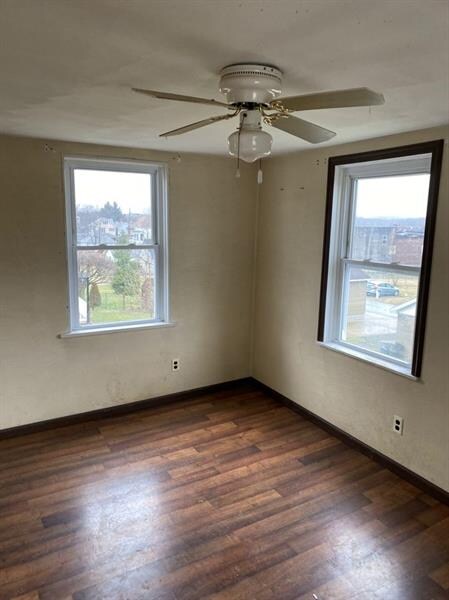 204 Emerson St, Vandergrift, PA 15690 - photo 7