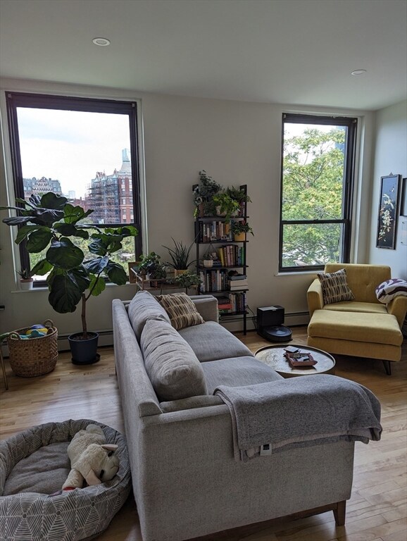 60 Charlesgate W unit 4A, Boston, MA 02215 - photo 3