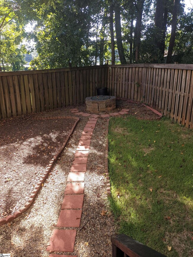10 Alex Ct, Greenville, SC 29609 - photo 5
