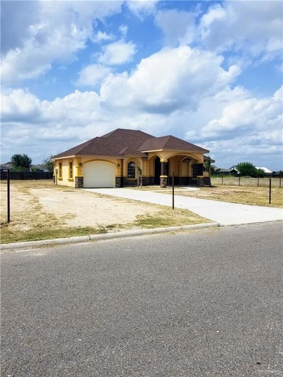 3409 Rodeo Dr, Mercedes, TX 78570 - photo 5