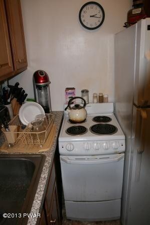 121 Shepherds Corner Rd, Dingmans Ferry, PA 18328 - photo 3