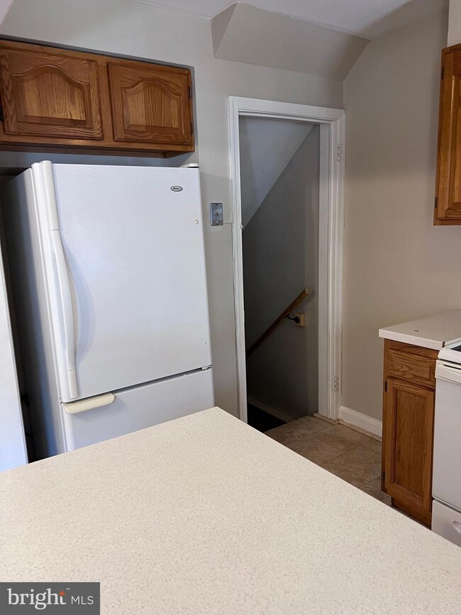 2160 Redthorn Rd, Middle River, MD 21220 - photo 5