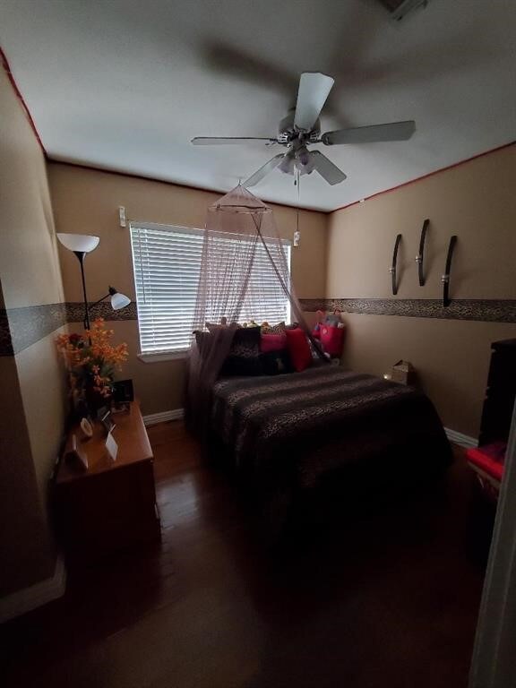 10914 Aldis St, Houston, TX 77075 - photo 7