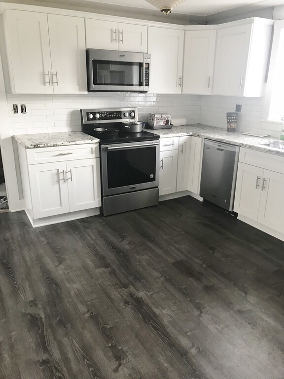 3 Emerson Ave, Hampstead, NH 03841 - photo 2