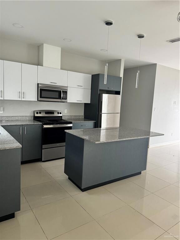 2013 Stardust Ln unit D, Edinburg, TX 78541 - photo 6