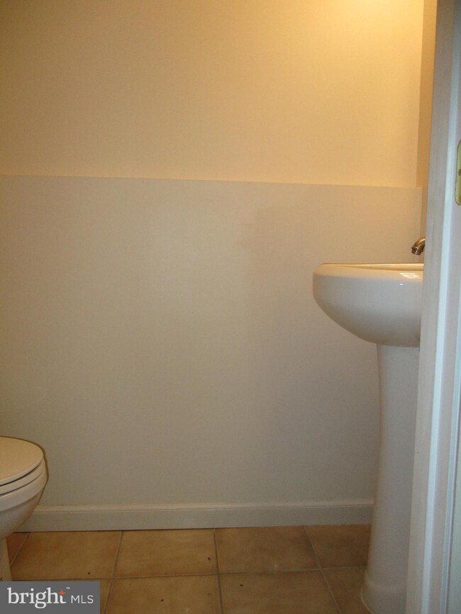 100 Victoria Square, Frederick, MD 21702 - photo 4