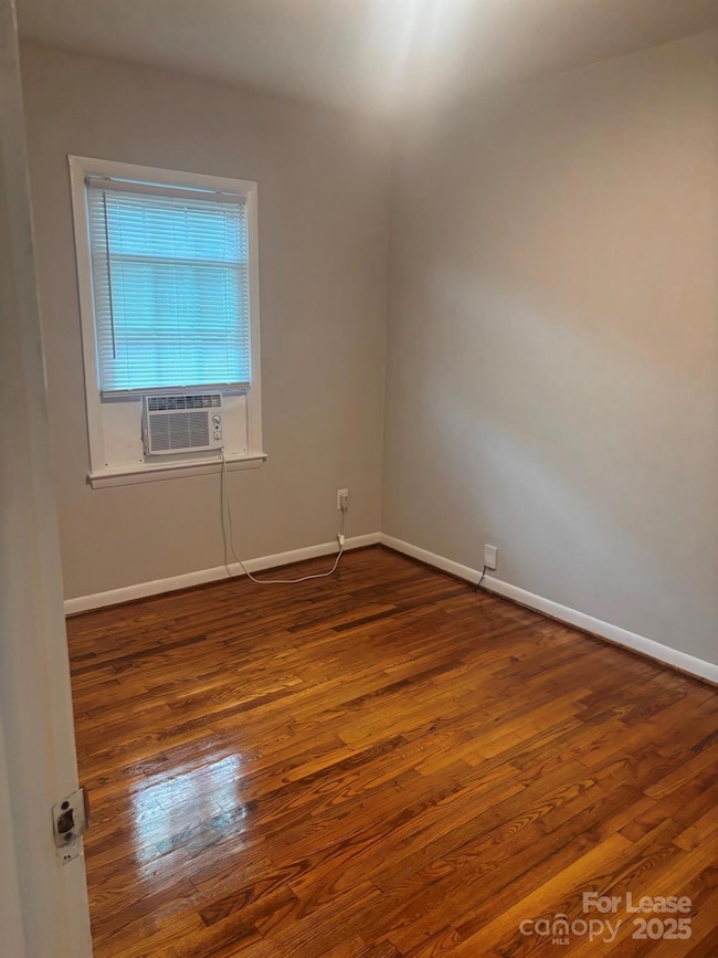 218 Grandin Rd unit 3, Charlotte, NC 28208 - photo 4