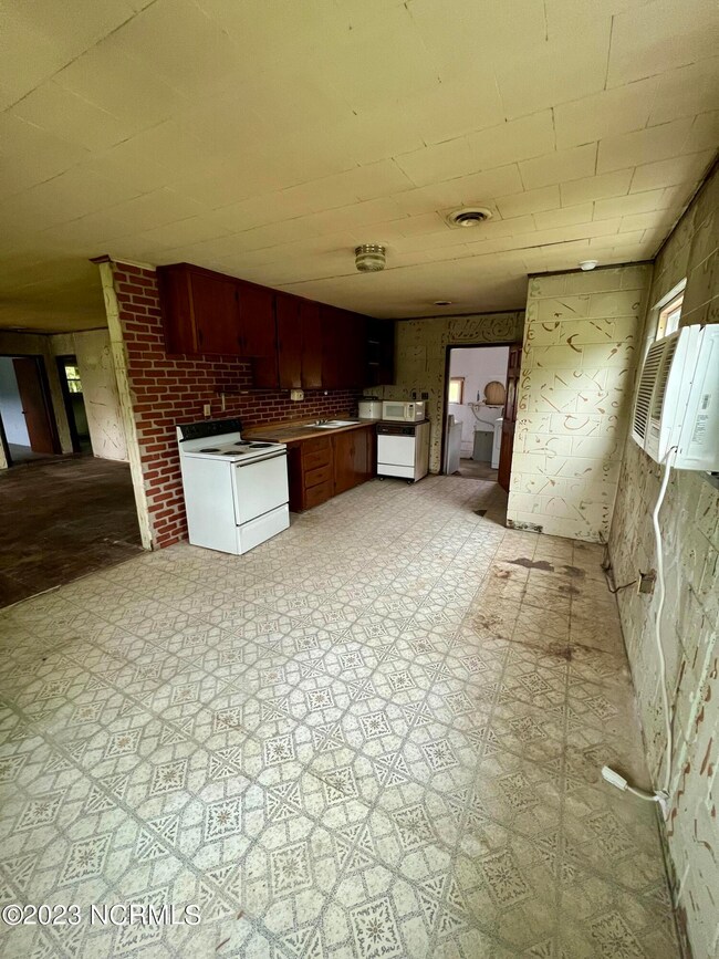 439274A8-9973-4FE6-9051-159ABAB7C2A8_1_2