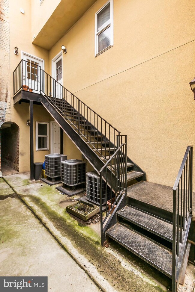 910 S Charles St unit B, Baltimore, MD 21230 - photo 3