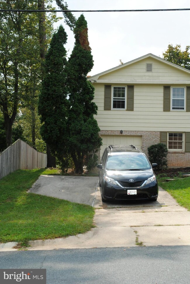 1613 Crestline Rd, Silver Spring, MD 20904 - photo 2