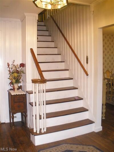 152 N Bissell Rd, Aurora, OH 44202 - photo 7