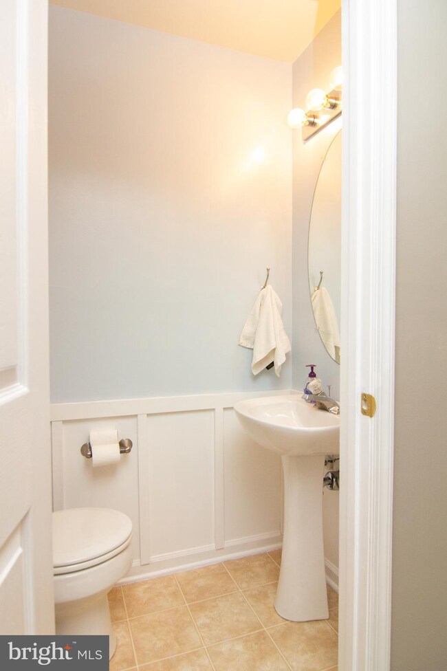 8 Bailey Ln, Owings Mills, MD 21117 - photo 7