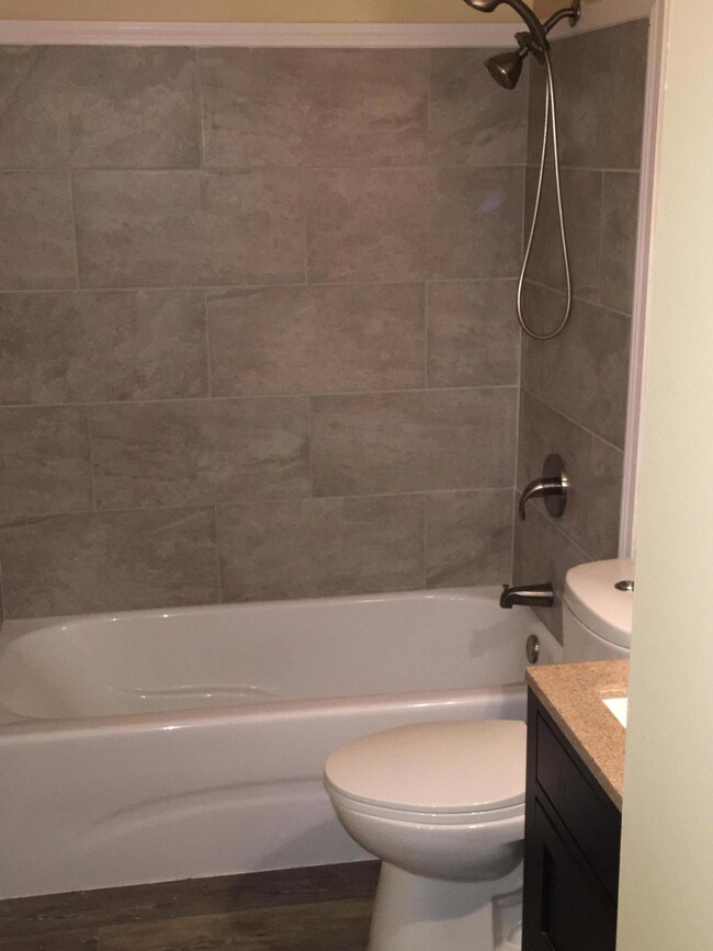 6634 Skywae Dr, Columbus, OH 43229 - photo 6