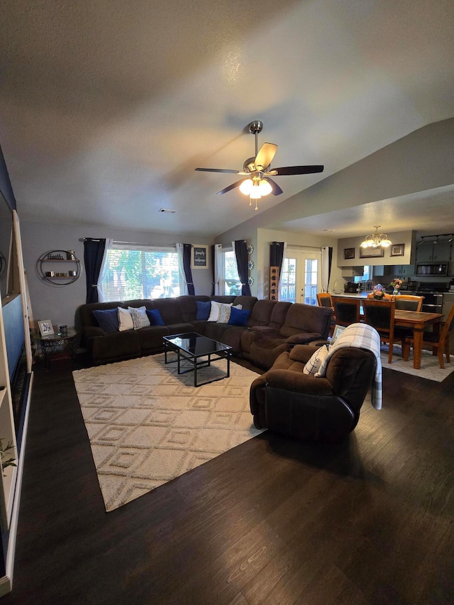 1070 Dara Ct, Redding, CA 96003 - photo 7