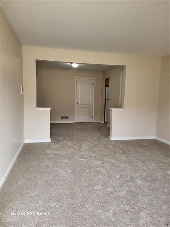 302 Windsor Place unit R302, Macungie, PA 18062 - photo 5