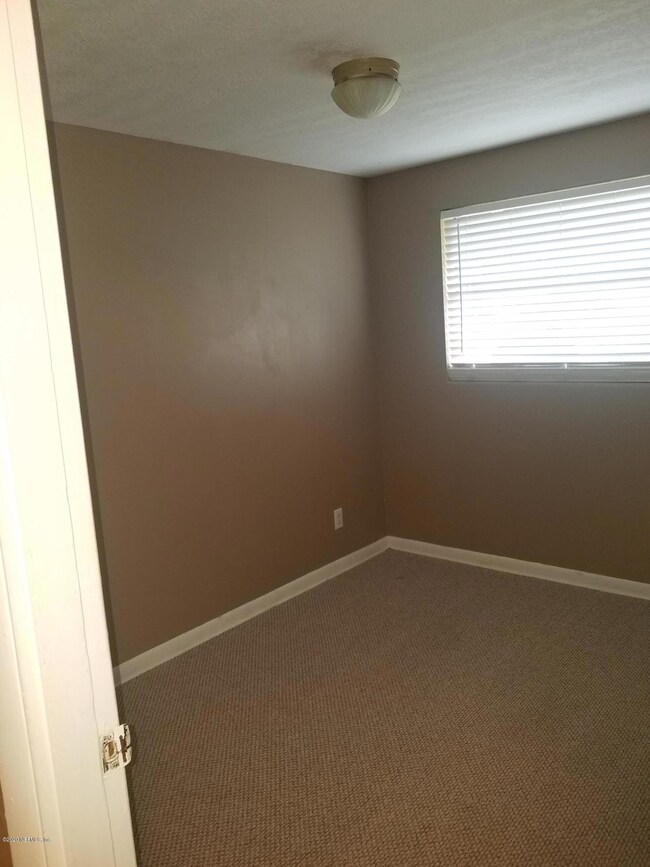 2633 Leonid Rd, Jacksonville, FL 32218 - photo 7