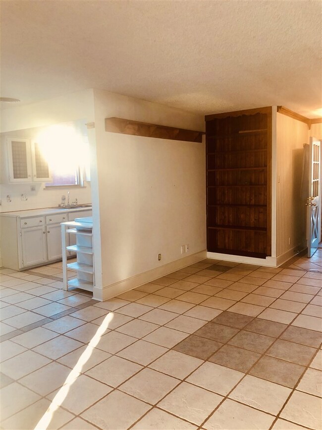 2811 Pecan Dr, Alamogordo, NM 88310 - photo 5