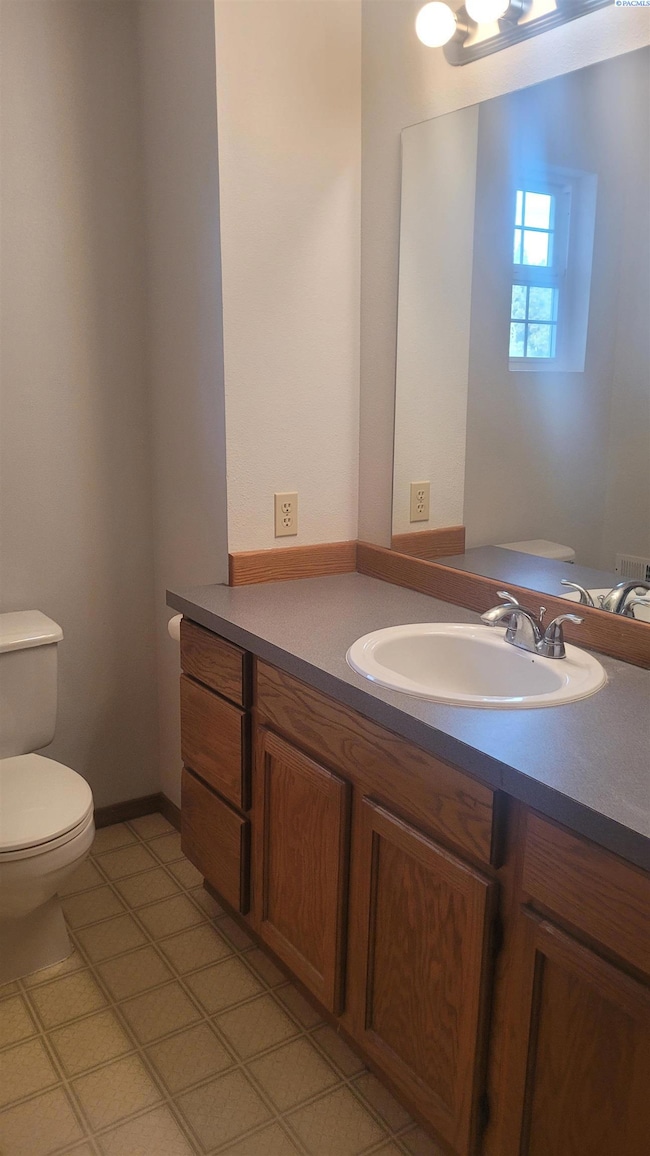 910 S Johnson St unit C, Kennewick, WA 99336 - photo 4