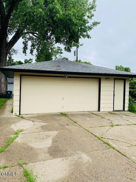Garage