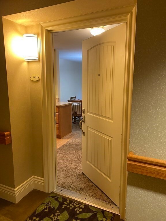 12 Russell Rd unit 105, Wellesley, MA 02482 - photo 3