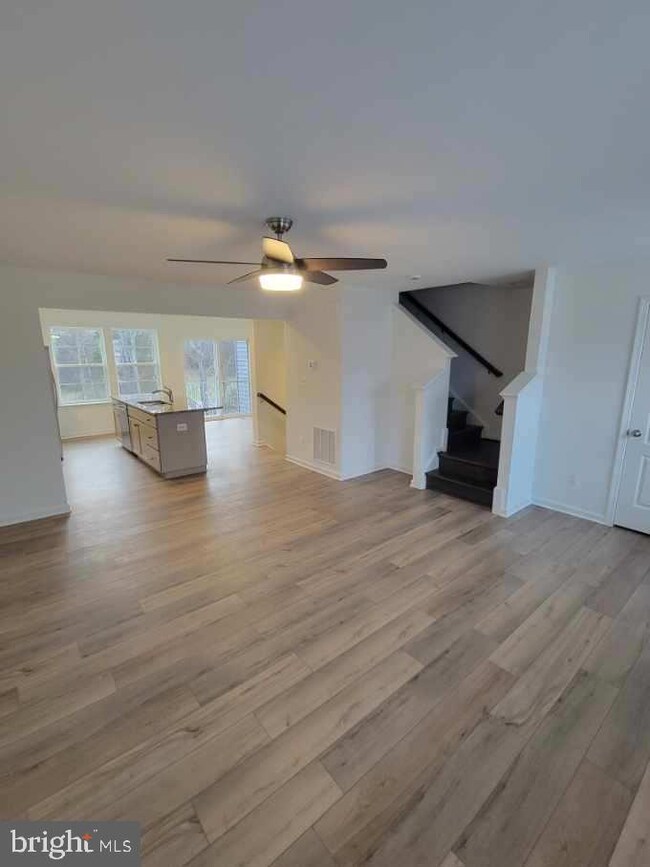 10 Colchester Ct, Bunker Hill, WV 25413 - photo 2