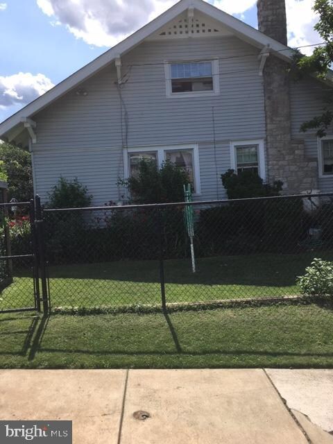 1036 Olive St, Coatesville, PA 19320 - photo 4