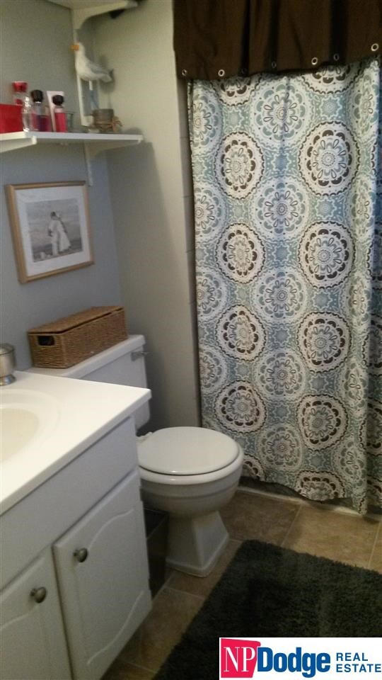 11723 Saratoga Cir, Omaha, NE 68164 - photo 7