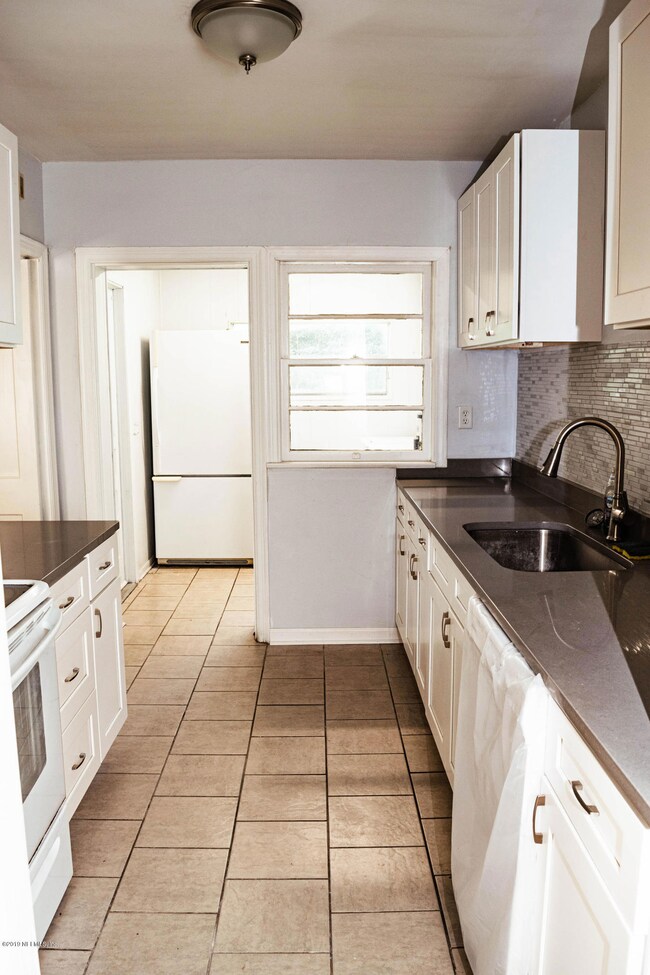 4716 Cardinal Blvd, Jacksonville, FL 32210 - photo 6