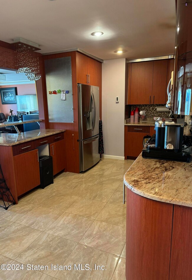 84A Lamped Loop unit 138, Staten Island, NY 10314 - photo 5