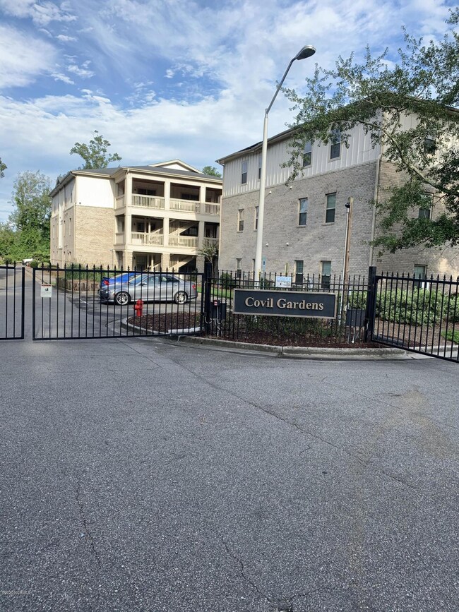 115 Covil Ave unit 304, Wilmington, NC 28403 - photo 4