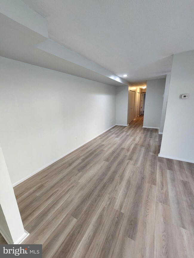 11921 Tarragon Rd unit B, Reisterstown, MD 21136 - photo 5