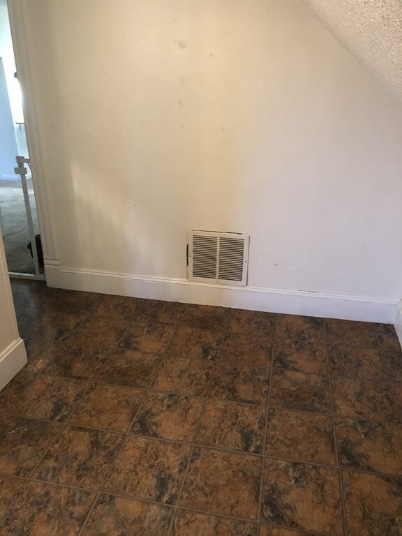 40 Elmdale St unit 3, West Springfield, MA 01089 - photo 7