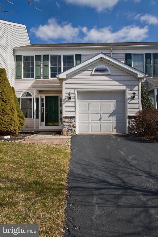 39 Creekside Dr, Millersville, PA 17551 - photo 3