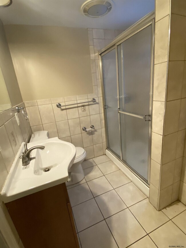 320 1st St unit 1st Floor, Albany, NY 12206 - photo 6