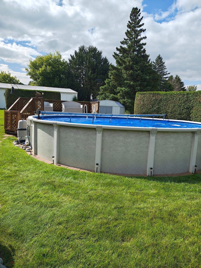 4524 Bleser Ct, Manitowoc, WI 54220 - photo 2