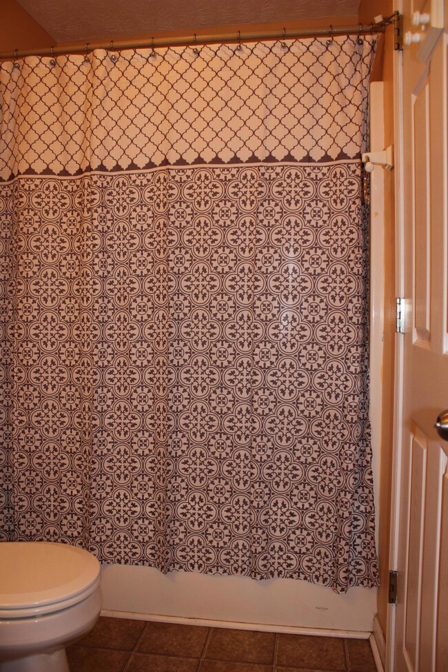 Master Bath is a Tub/Shower Combination