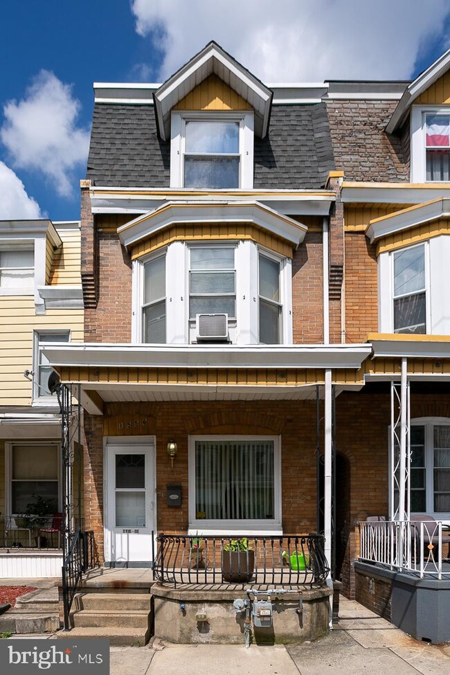 1556 N 10th St, Reading, PA 19604 - photo 3