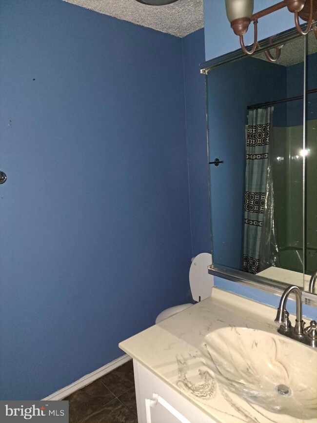 711 Downing Ct unit 207L, Westampton, NJ 08060 - photo 4