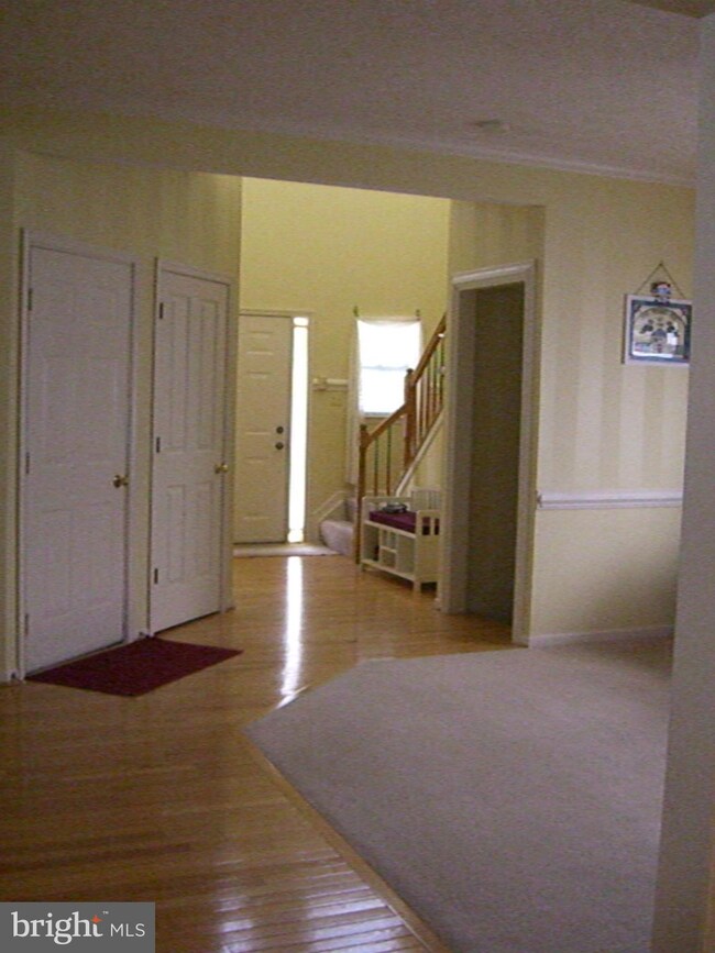 2428 Hightee Ct, Crofton, MD 21114 - photo 2