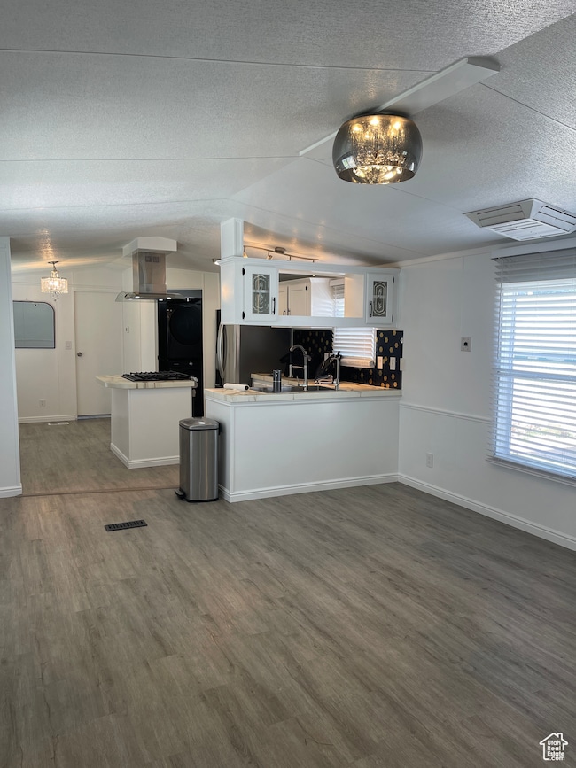 8502 Solar Way, Sandy, UT 84070 - photo 4