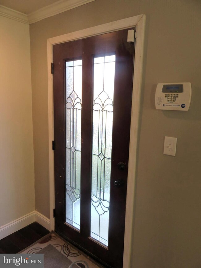 2729 Gwynns Falls Pkwy, Baltimore, MD 21216 - photo 2