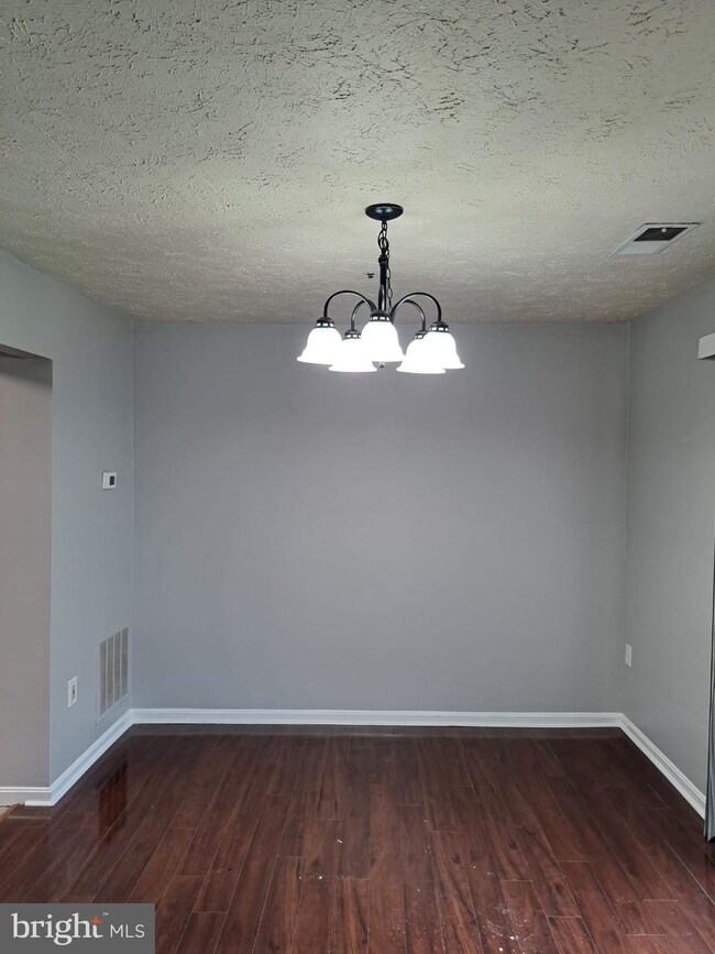 145 Azalea Ct unit 20-1, Upper Marlboro, MD 20774 - photo 4