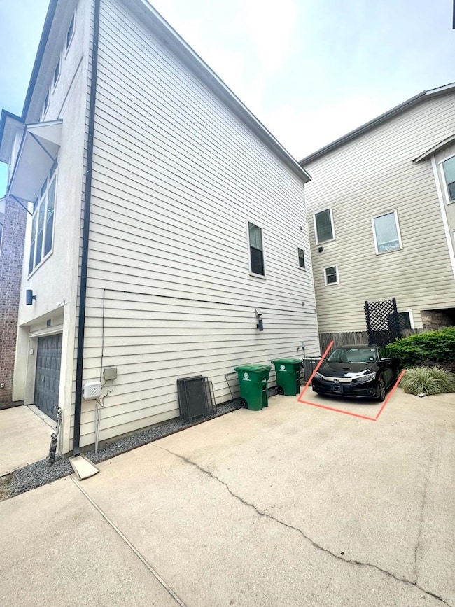 Enjoy the convenience of extra parking on the side