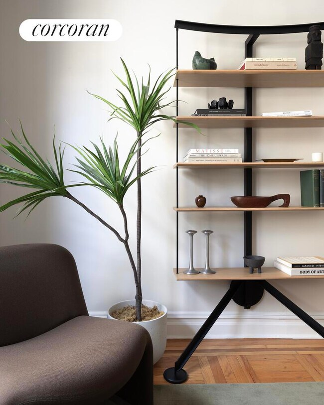 67 Morton St unit M5C, New York, NY 10014 - photo 2