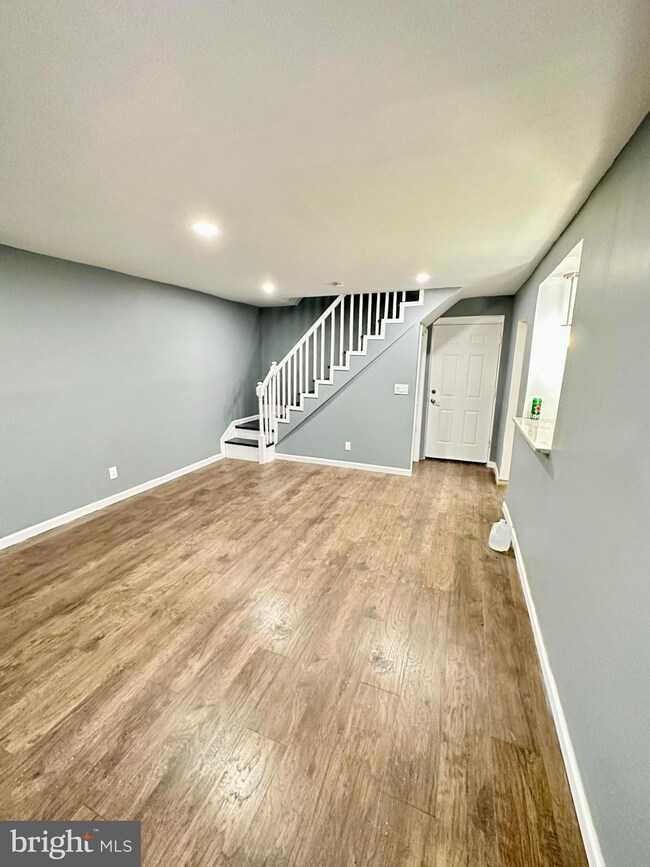 1338 Browning St, Camden, NJ 08104 - photo 3