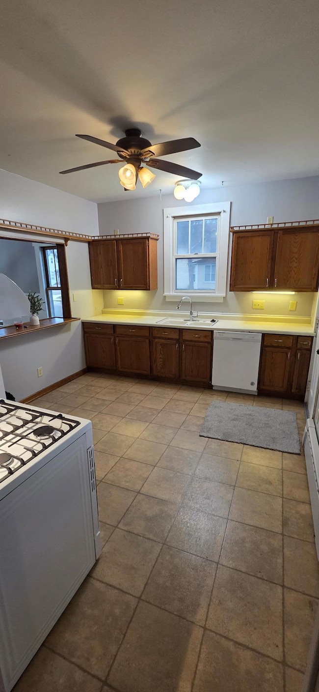 2160 8th St, Saint Paul, MN 55110 - photo 3