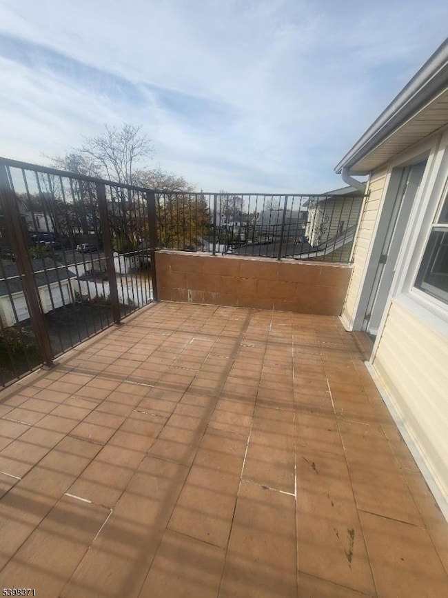 222 Vine St unit 224, Elizabeth, NJ 07202 - photo 3
